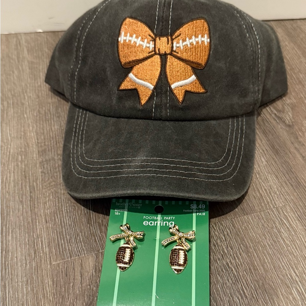🍁 Adorable Adult Football Bow Cap and Earrings- NWT